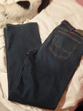 Wrangler Men's  Relaxed Bootcut Jeans in Dark Blue Denim